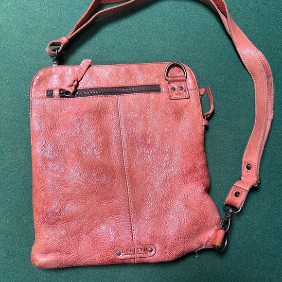 BedStu Salmon Leather Crossbody with Adjustable Strap - Picture 2 of 16